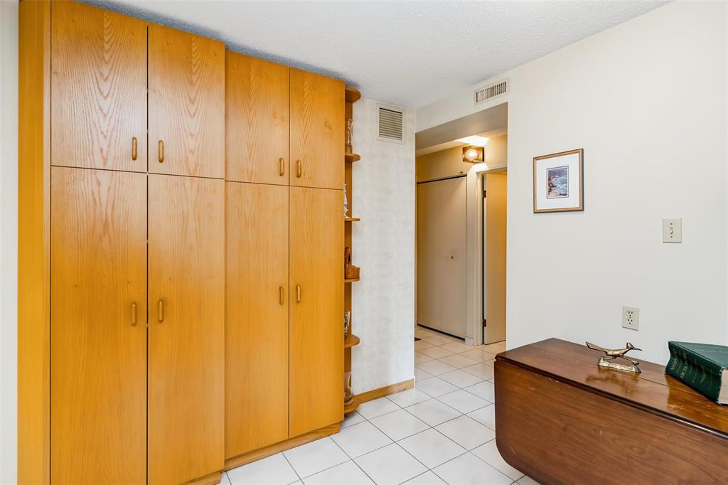 303 740 Kenaston Boulevard, Winnipeg, Manitoba  R3N 1Y3 - Photo 19 - 202604803