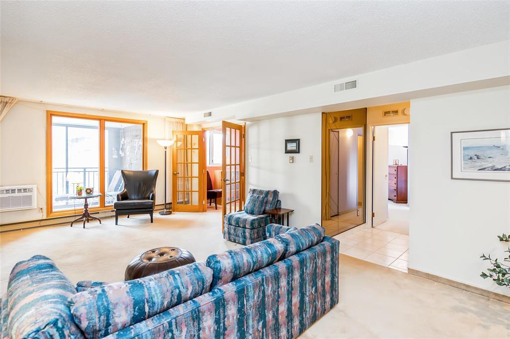 303 740 Kenaston Boulevard, Winnipeg, Manitoba  R3N 1Y3 - Photo 2 - 202604803