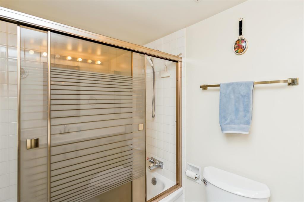 303 740 Kenaston Boulevard, Winnipeg, Manitoba  R3N 1Y3 - Photo 33 - 202604803