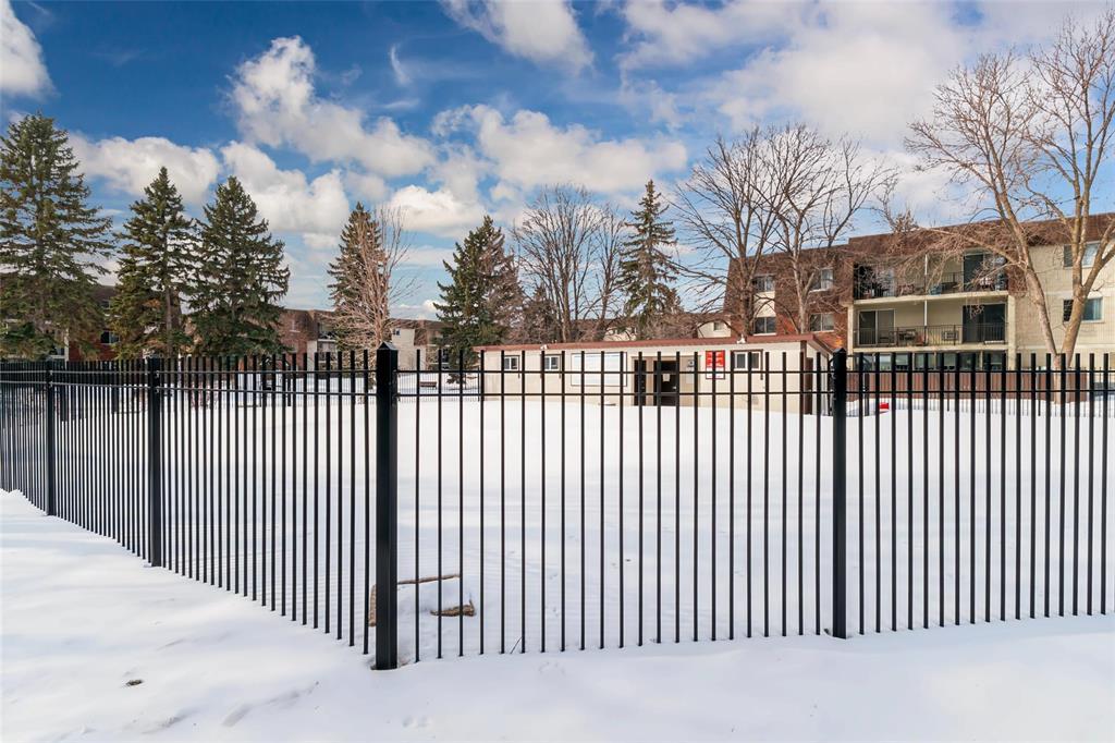 303 740 Kenaston Boulevard, Winnipeg, Manitoba  R3N 1Y3 - Photo 39 - 202604803