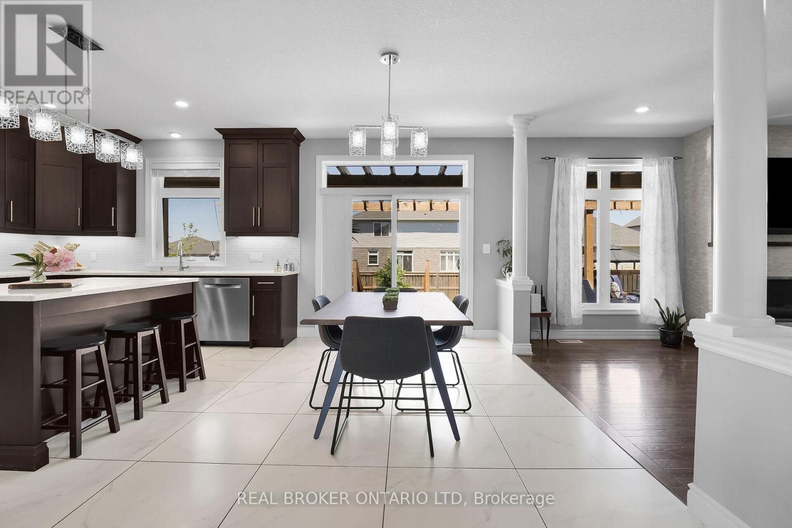 27 Glenwood Street, St. Thomas, Ontario  N5R 0G3 - Photo 13 - X12889270