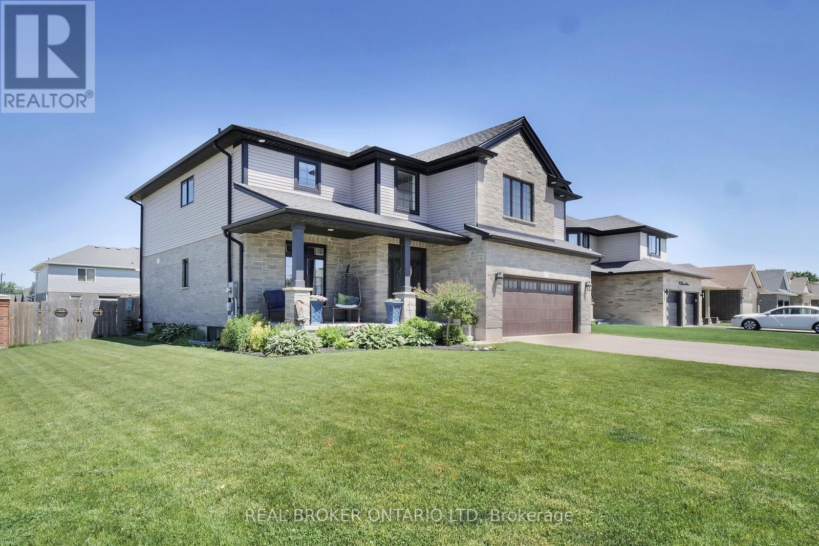 27 Glenwood Street, St. Thomas, Ontario  N5R 0G3 - Photo 44 - X12889270