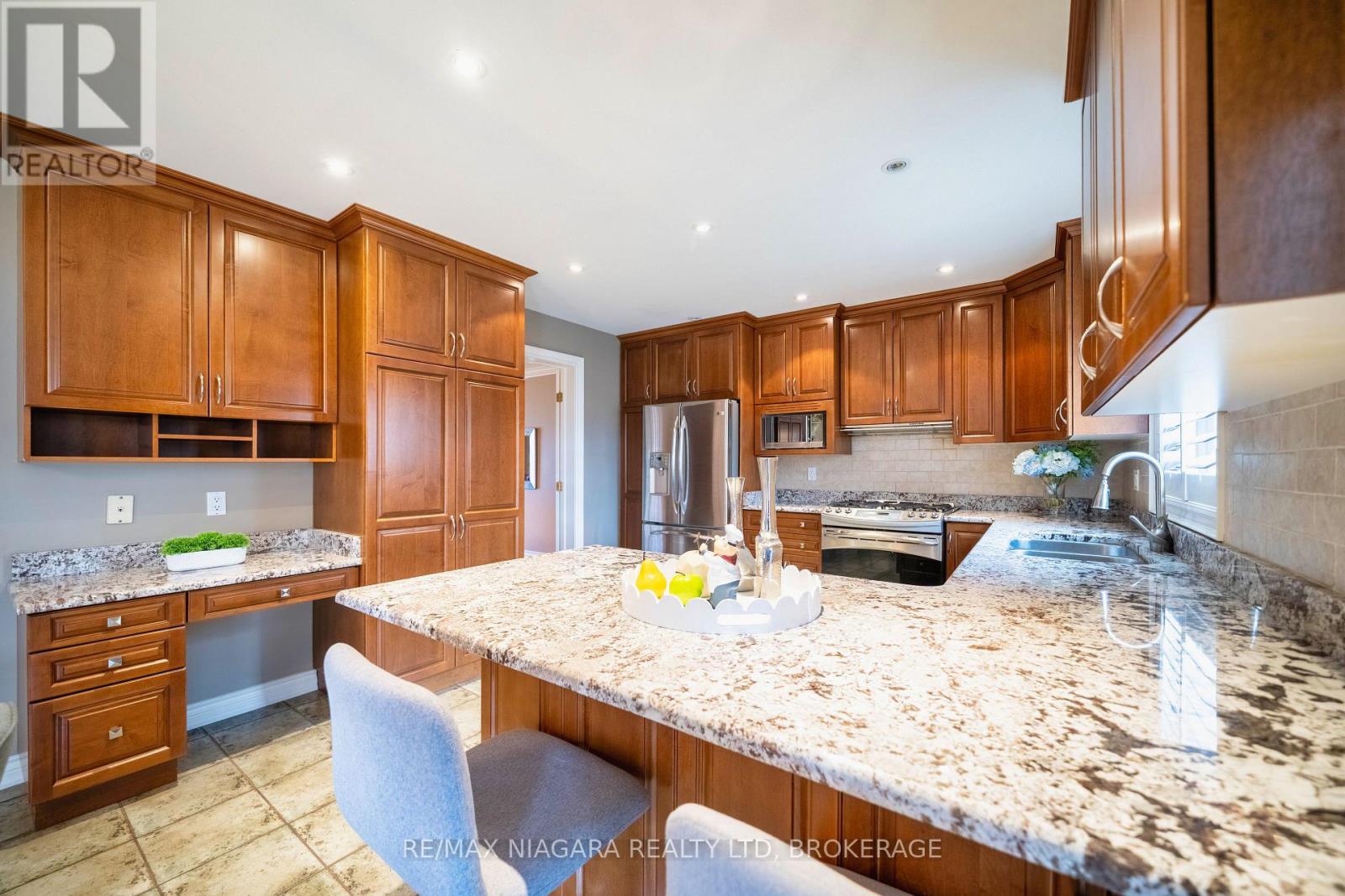 7751 South Wood Drive, Niagara Falls, Ontario  L2H 2X1 - Photo 14 - X12889184