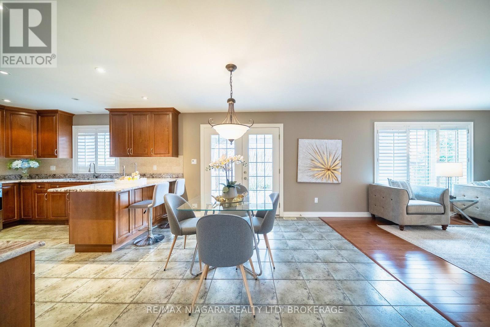 7751 South Wood Drive, Niagara Falls, Ontario  L2H 2X1 - Photo 18 - X12889184