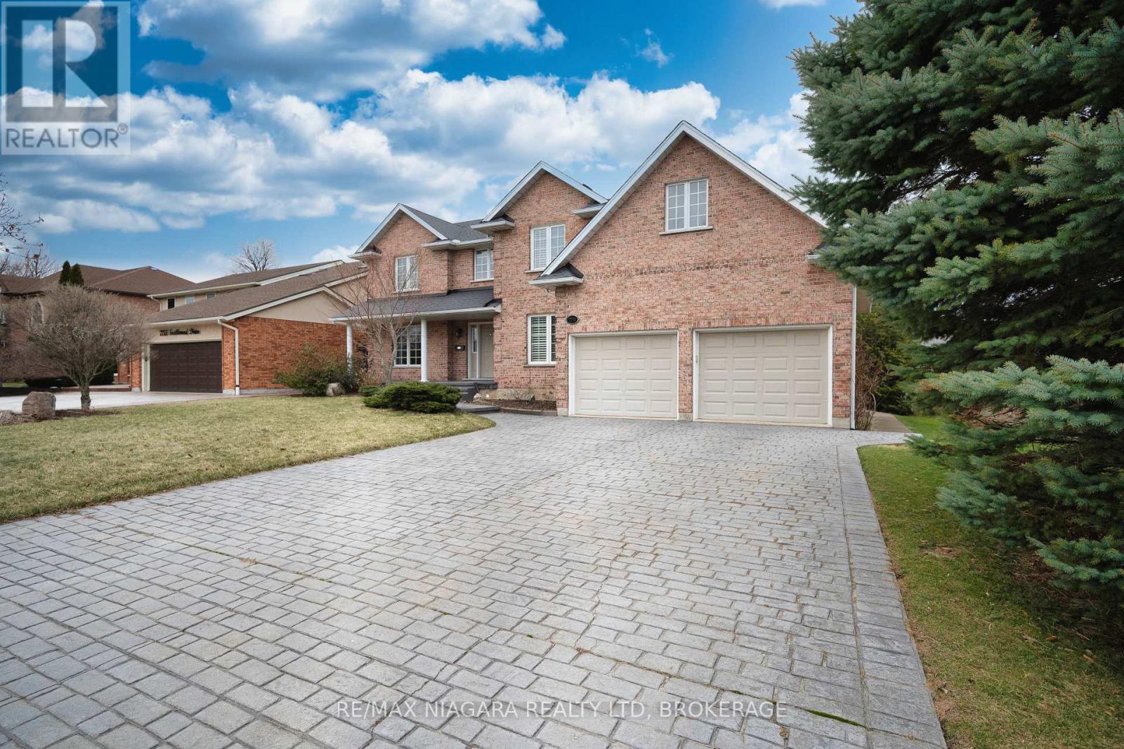 7751 South Wood Drive, Niagara Falls, Ontario  L2H 2X1 - Photo 3 - X12889184