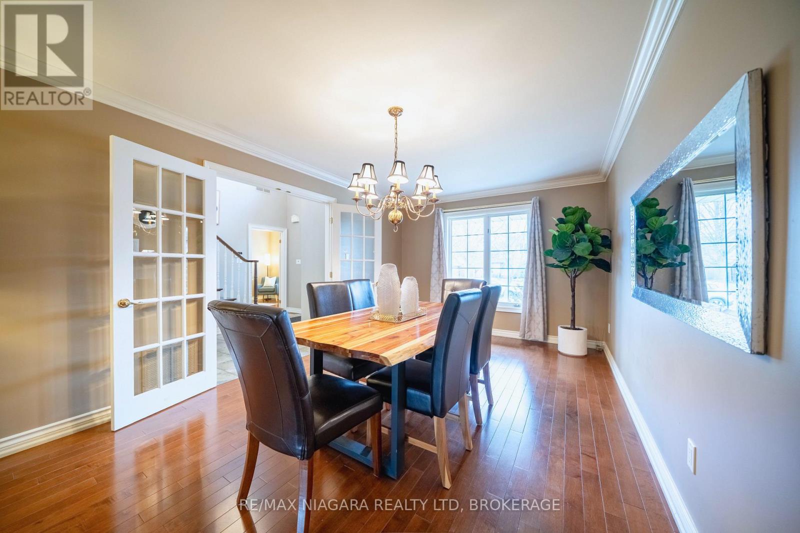 7751 South Wood Drive, Niagara Falls, Ontario  L2H 2X1 - Photo 9 - X12889184