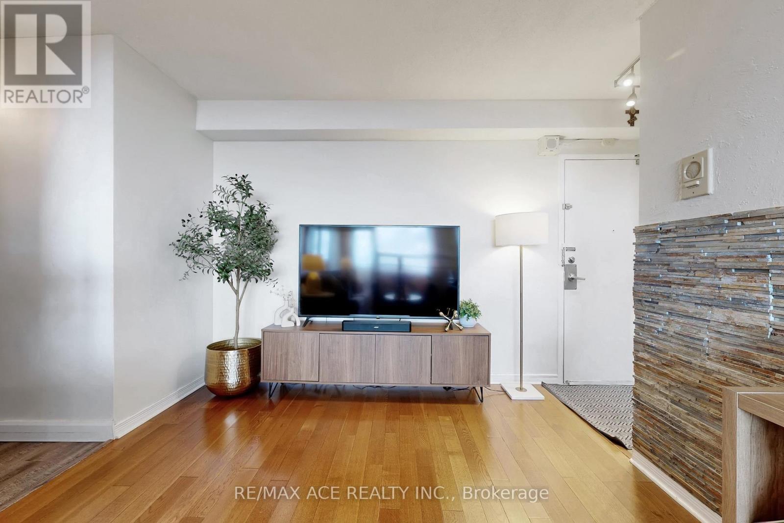 1906 - 1350 York Mills Road, Toronto, Ontario M3A 2A1 - Photo 15 - C12887922