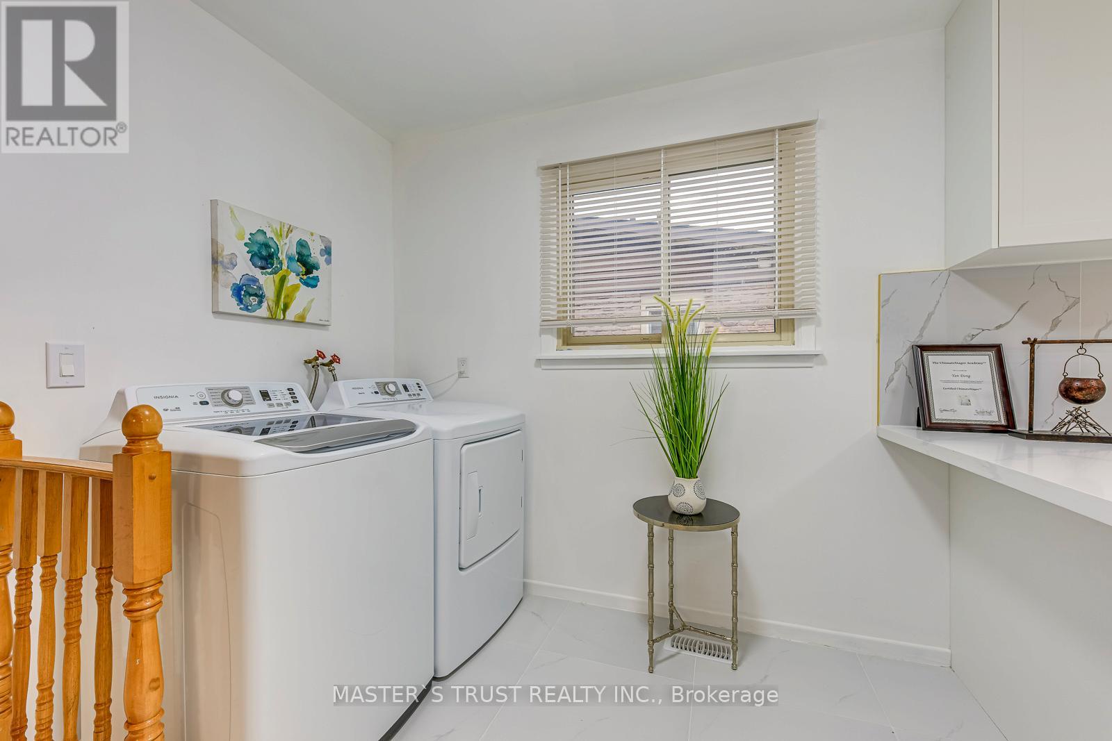 6411 Chaumont Crescent, Mississauga, Ontario  L5N 2M7 - Photo 14 - W12694538