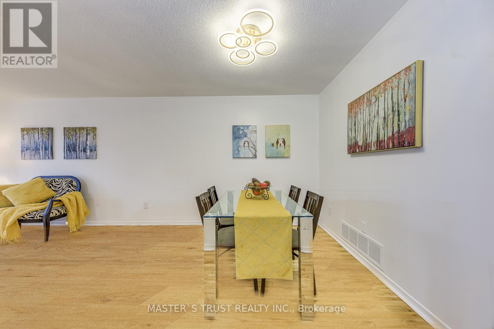 6411 Chaumont Crescent, Mississauga, Ontario  L5N 2M7 - Photo 9 - W12694538