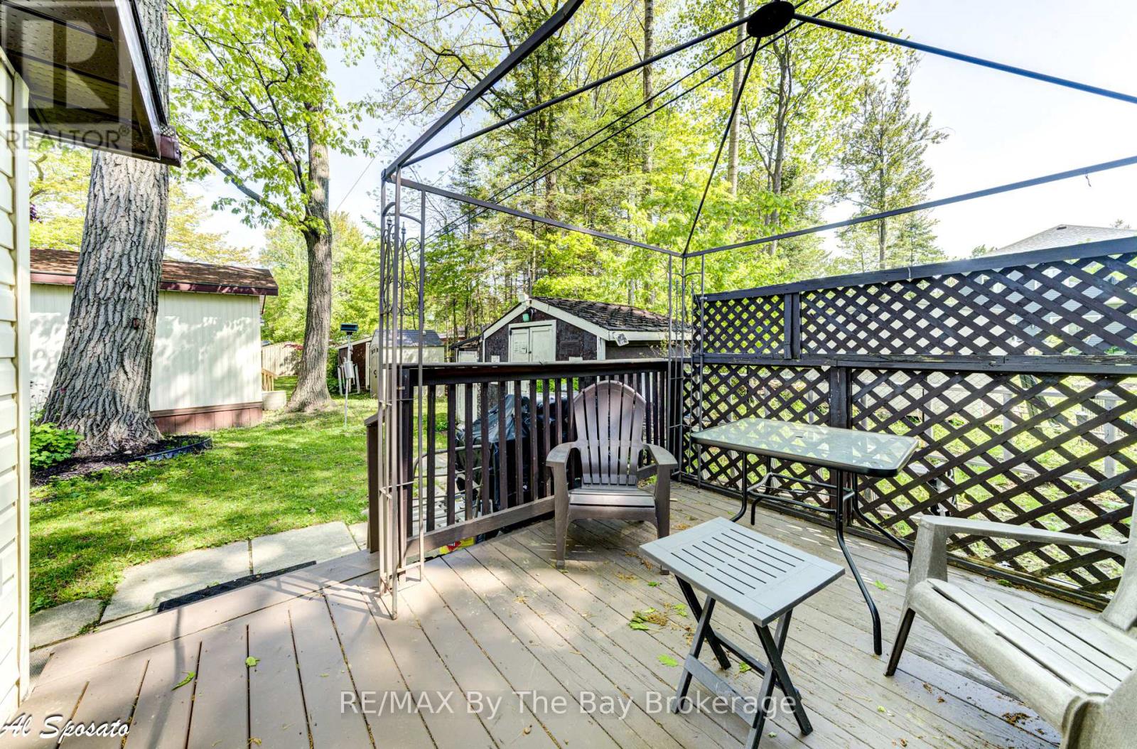 76 Georgian Glen Drive, Wasaga Beach, Ontario  L9Z 1K7 - Photo 34 - S12889202