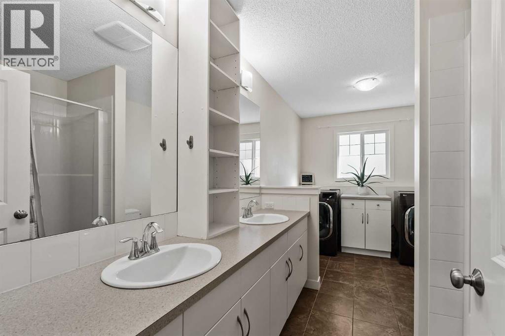 42 Drake Landing Drive, Okotoks, Alberta  T1S 0B9 - Photo 30 - A2270608