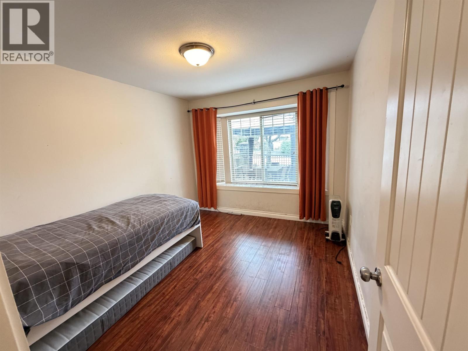 7332 1st Street, Burnaby, British Columbia  V3N 3S8 - Photo 10 - R3097444