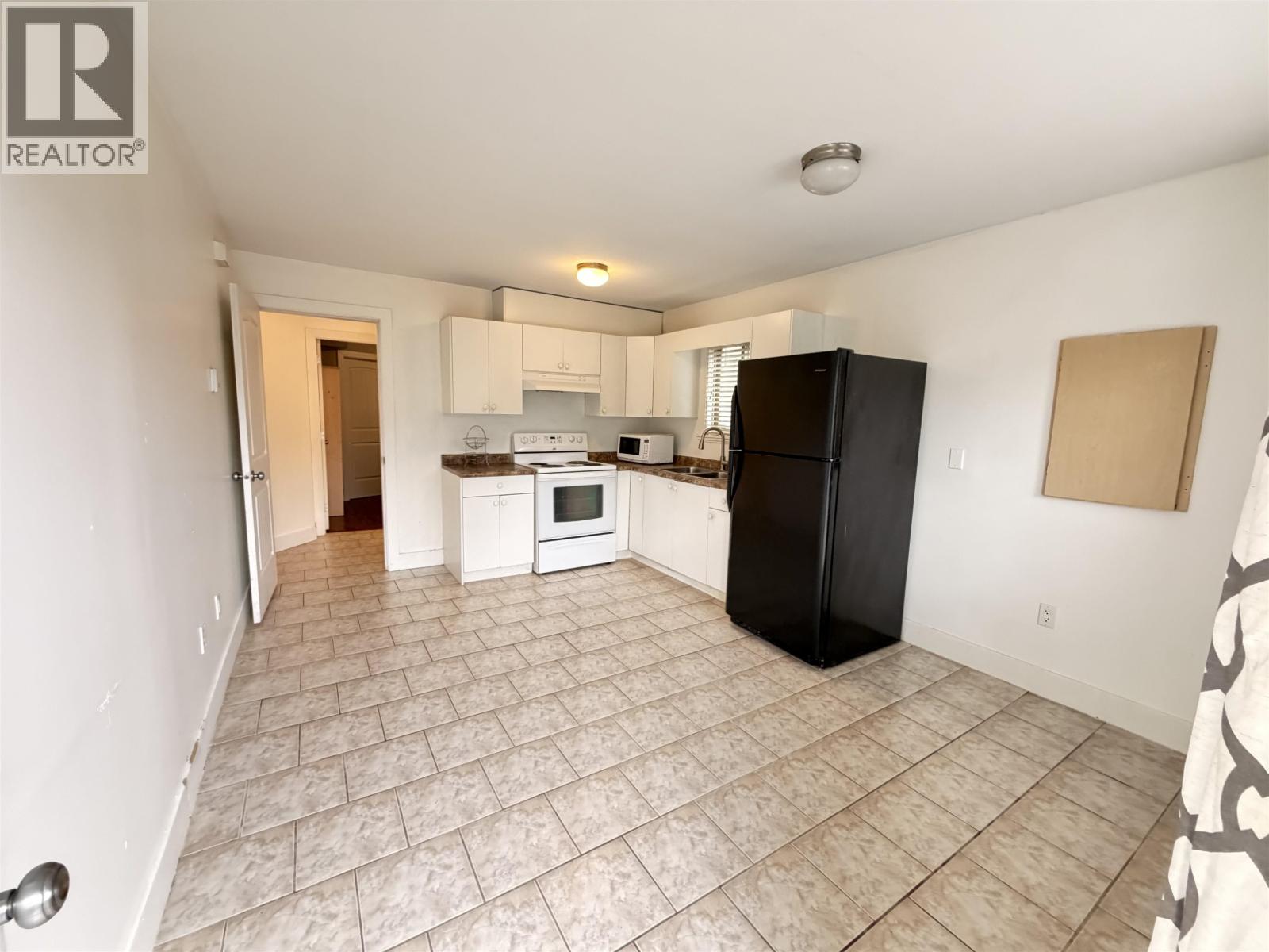 7332 1st Street, Burnaby, British Columbia  V3N 3S8 - Photo 8 - R3097444