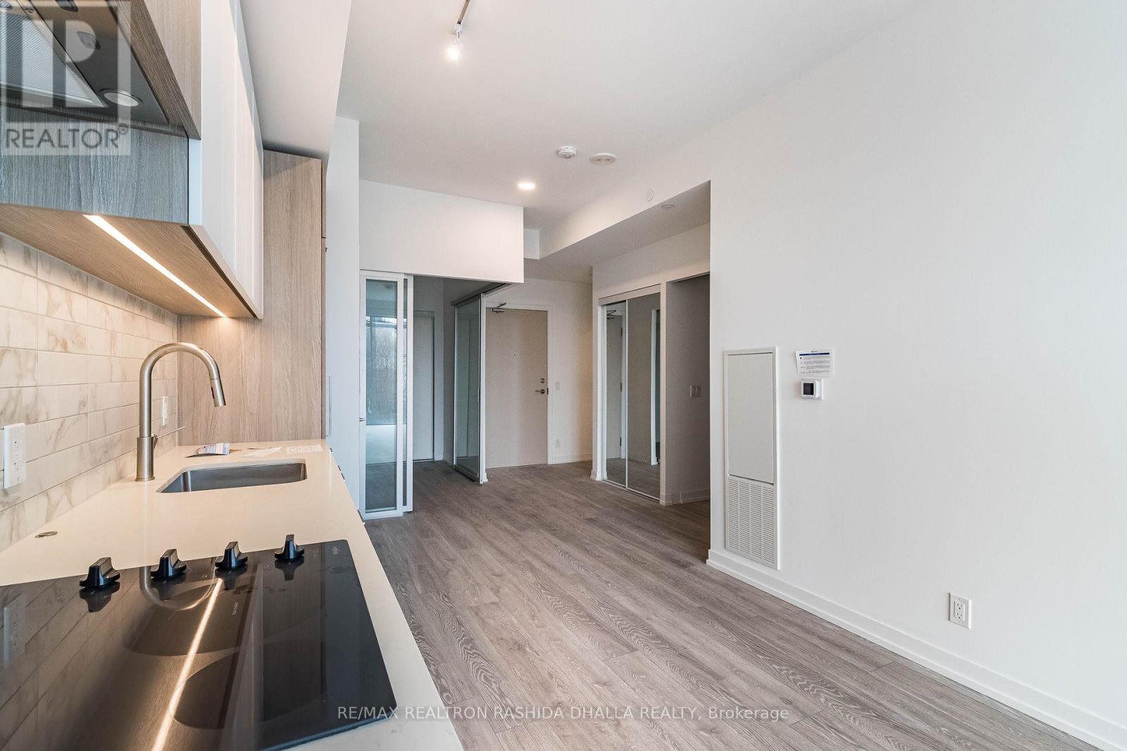 736 - 2020 Bathurst Street, Toronto, Ontario  M5B 1L2 - Photo 25 - C12889178