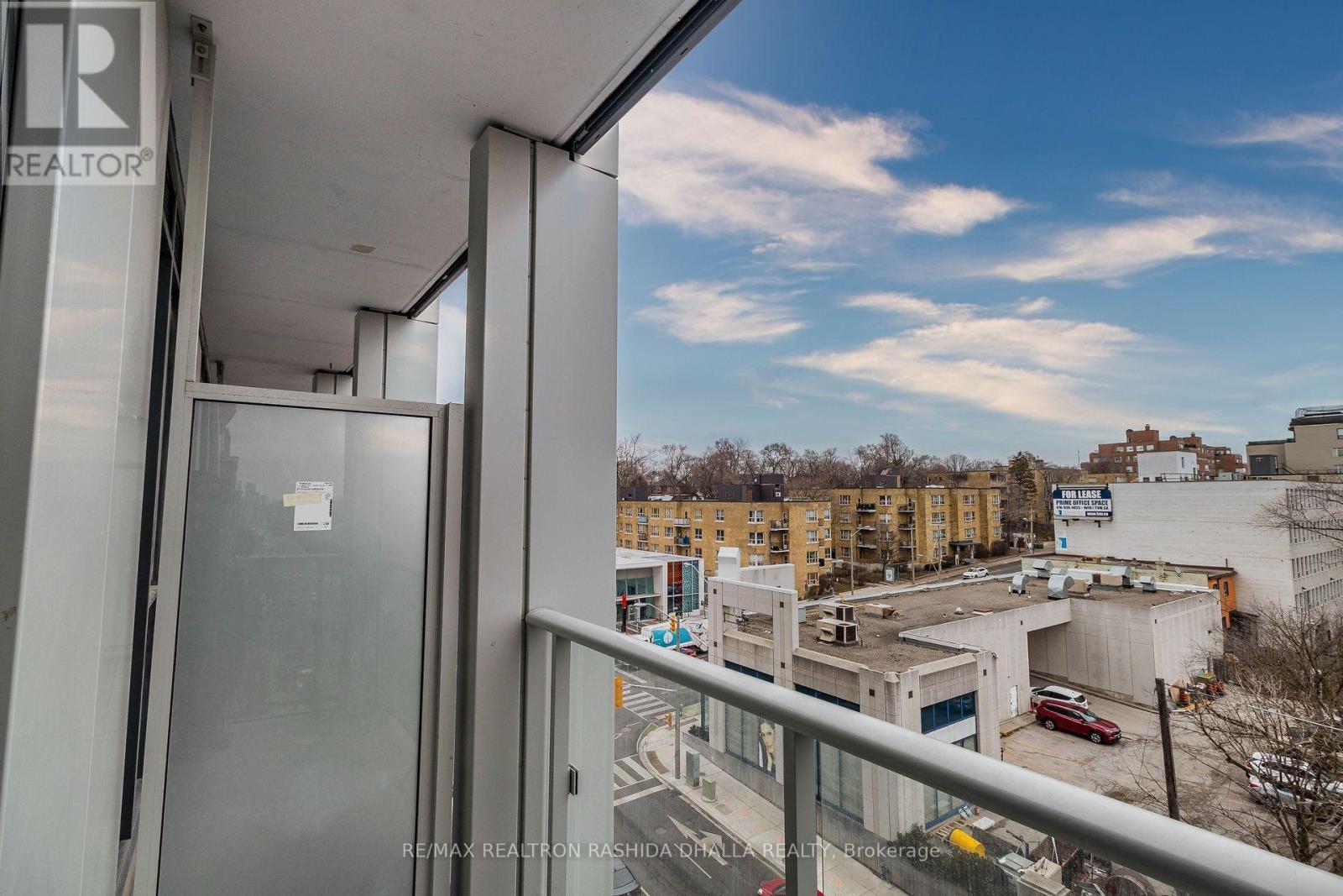 736 - 2020 Bathurst Street, Toronto, Ontario  M5B 1L2 - Photo 34 - C12889178