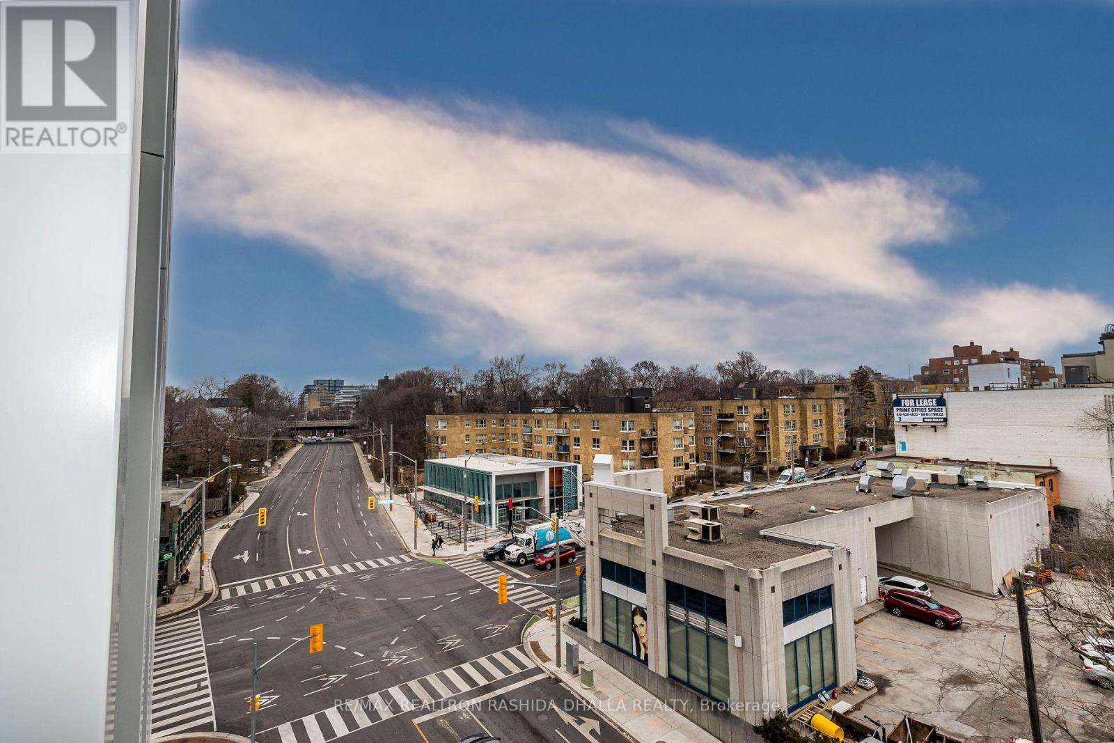 736 - 2020 Bathurst Street, Toronto, Ontario  M5B 1L2 - Photo 36 - C12889178