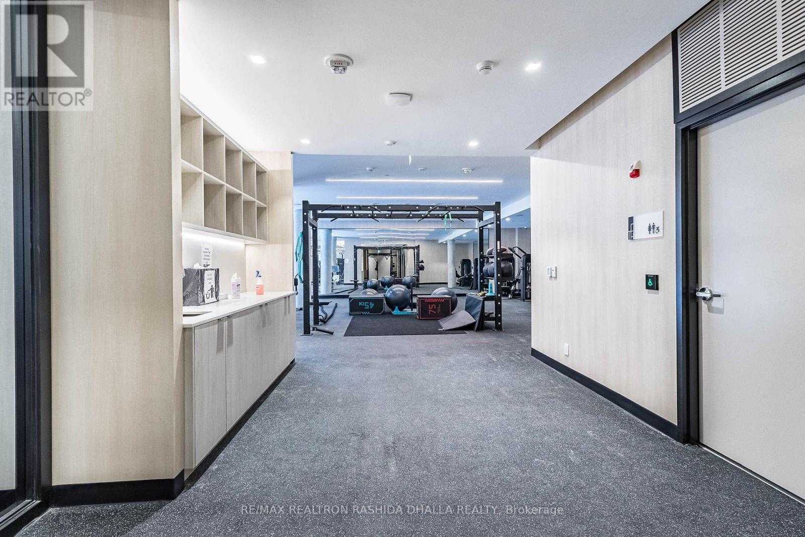 736 - 2020 Bathurst Street, Toronto, Ontario  M5B 1L2 - Photo 38 - C12889178