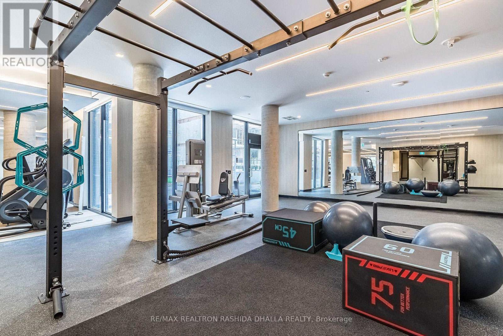 736 - 2020 Bathurst Street, Toronto, Ontario  M5B 1L2 - Photo 41 - C12889178