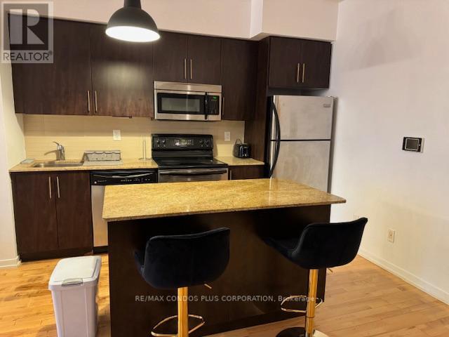 3002 - 55 Bremner Boulevard, Toronto (Waterfront Communities), Ontario  M5J 0A6 - Photo 5 - C12889200