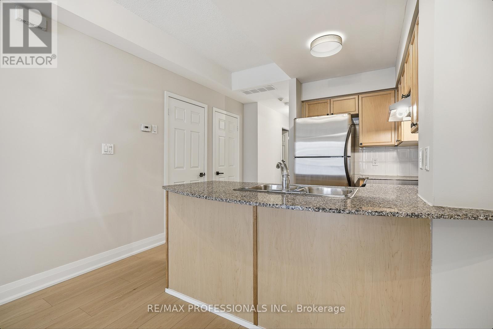 579 - 36 Stadium Road, Toronto, Ontario  M5V 3P4 - Photo 9 - C12889208