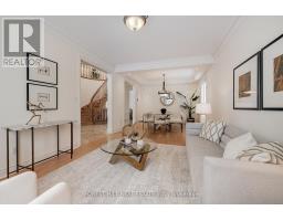 16 NORTHWOOD DRIVE, Toronto, Ontario