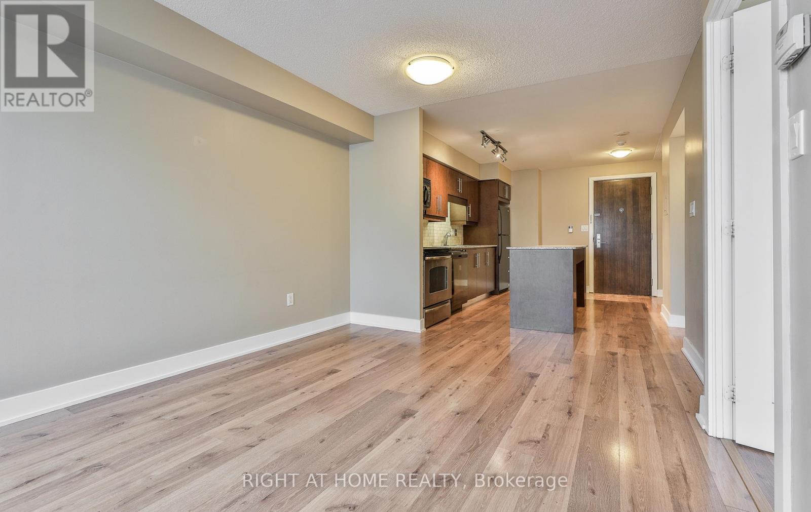 1912 - 20 Blue Jays Way, Toronto, Ontario  M5V 3W6 - Photo 17 - C12889262