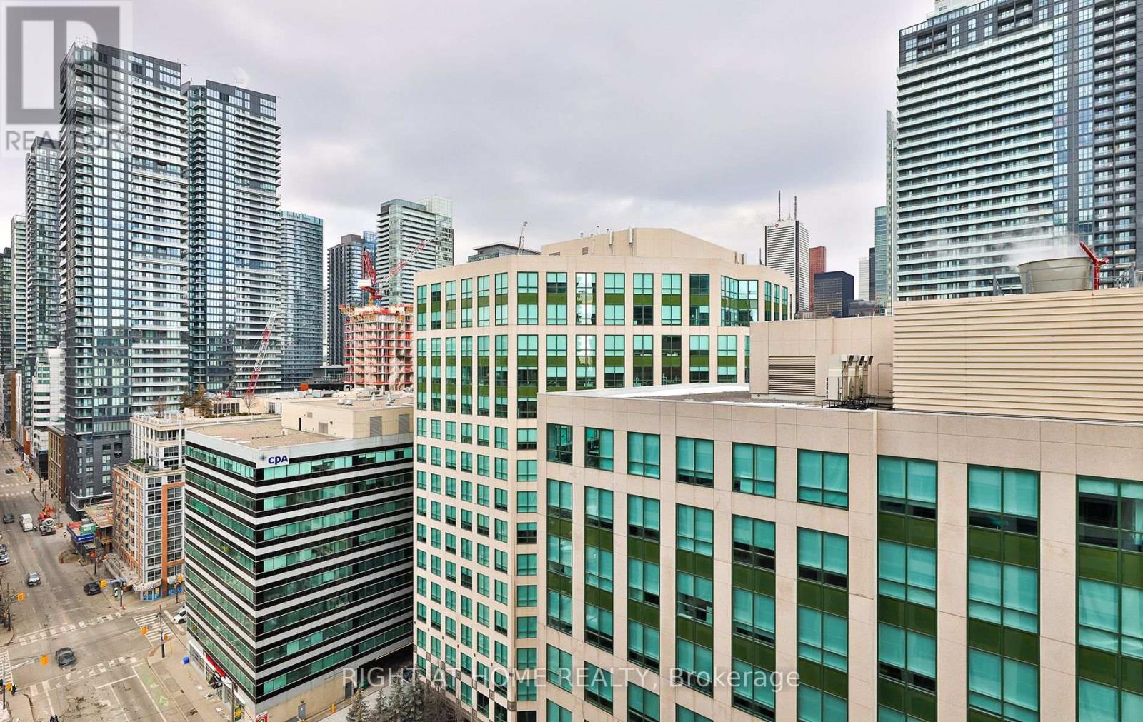 1912 - 20 Blue Jays Way, Toronto, Ontario  M5V 3W6 - Photo 25 - C12889262