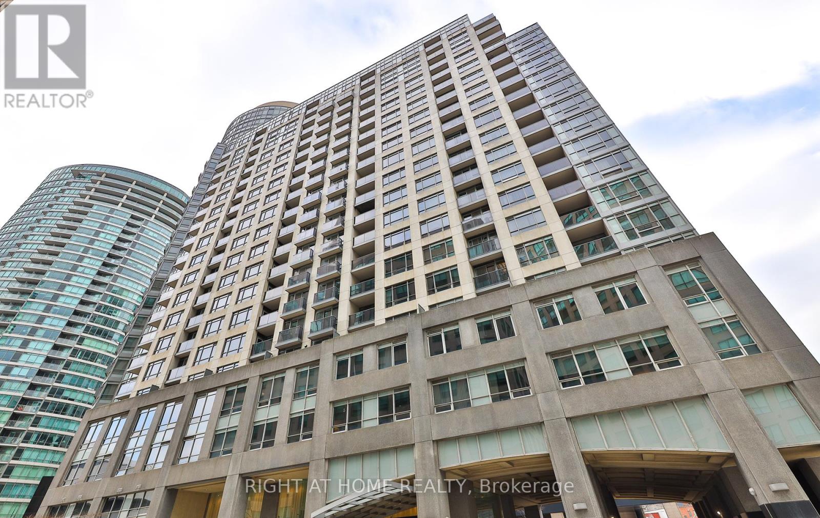 1912 - 20 Blue Jays Way, Toronto, Ontario  M5V 3W6 - Photo 26 - C12889262