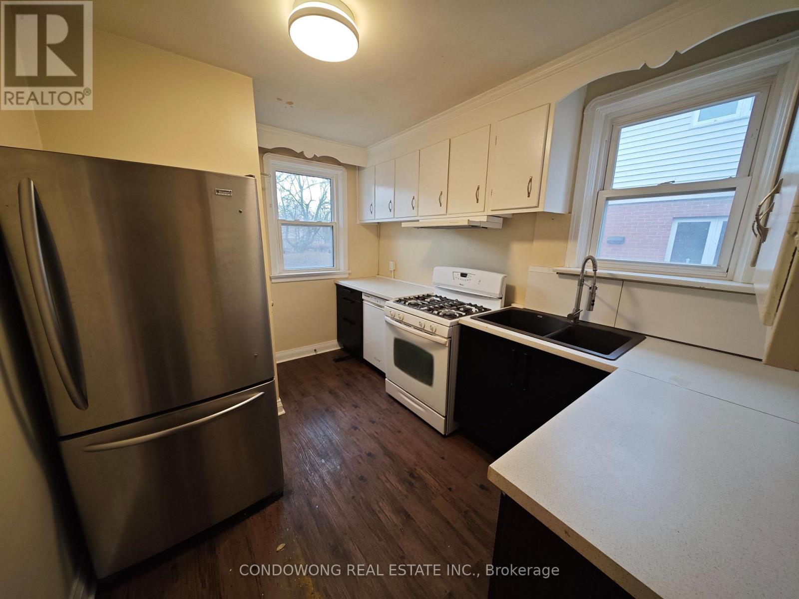 9 Craigmore Crescent, Toronto, Ontario  M2N 2Y2 - Photo 11 - C12889276