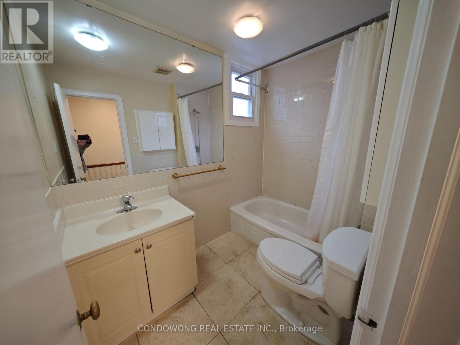 9 Craigmore Crescent, Toronto, Ontario  M2N 2Y2 - Photo 21 - C12889276