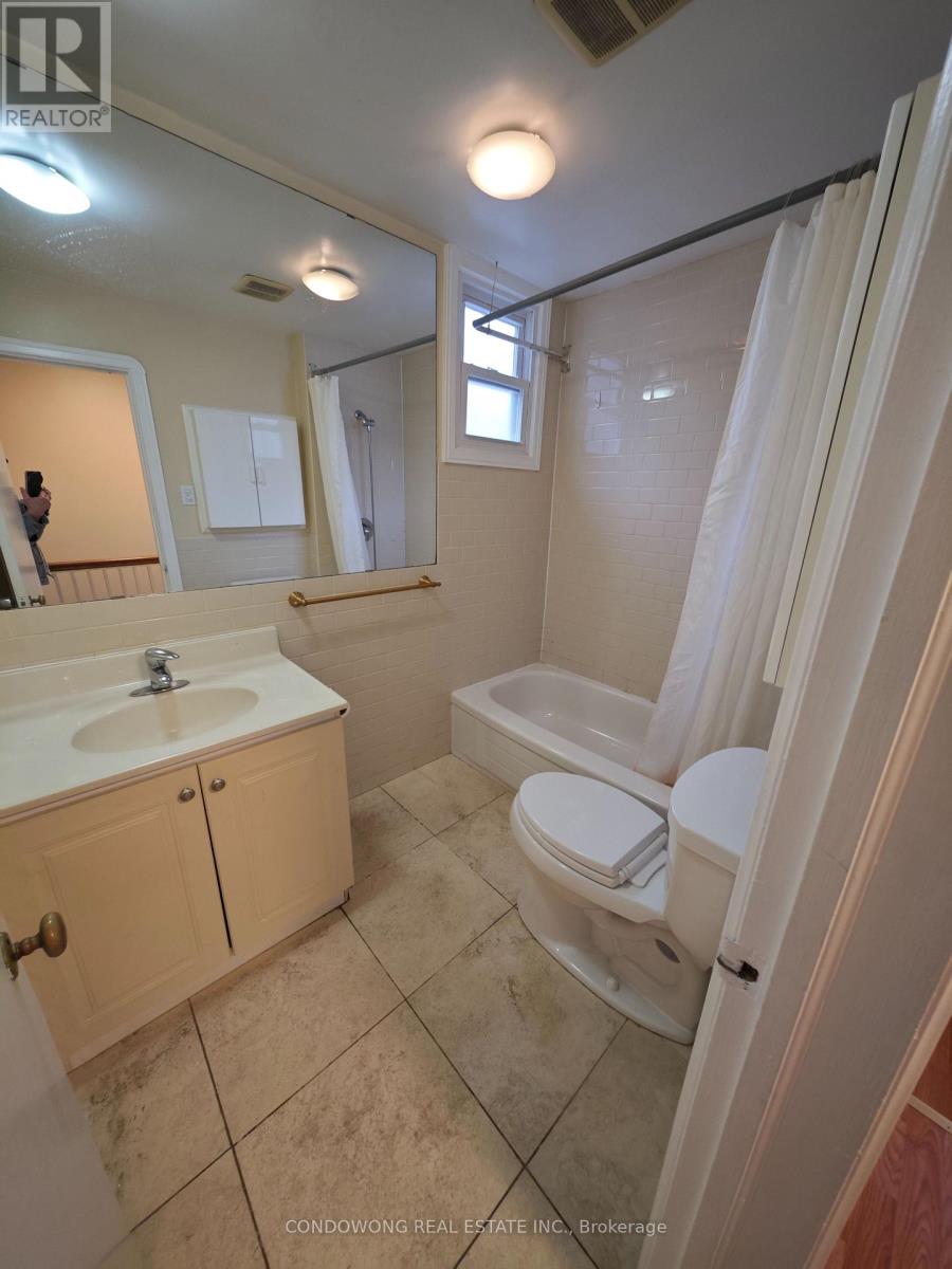 9 Craigmore Crescent, Toronto, Ontario  M2N 2Y2 - Photo 22 - C12889276