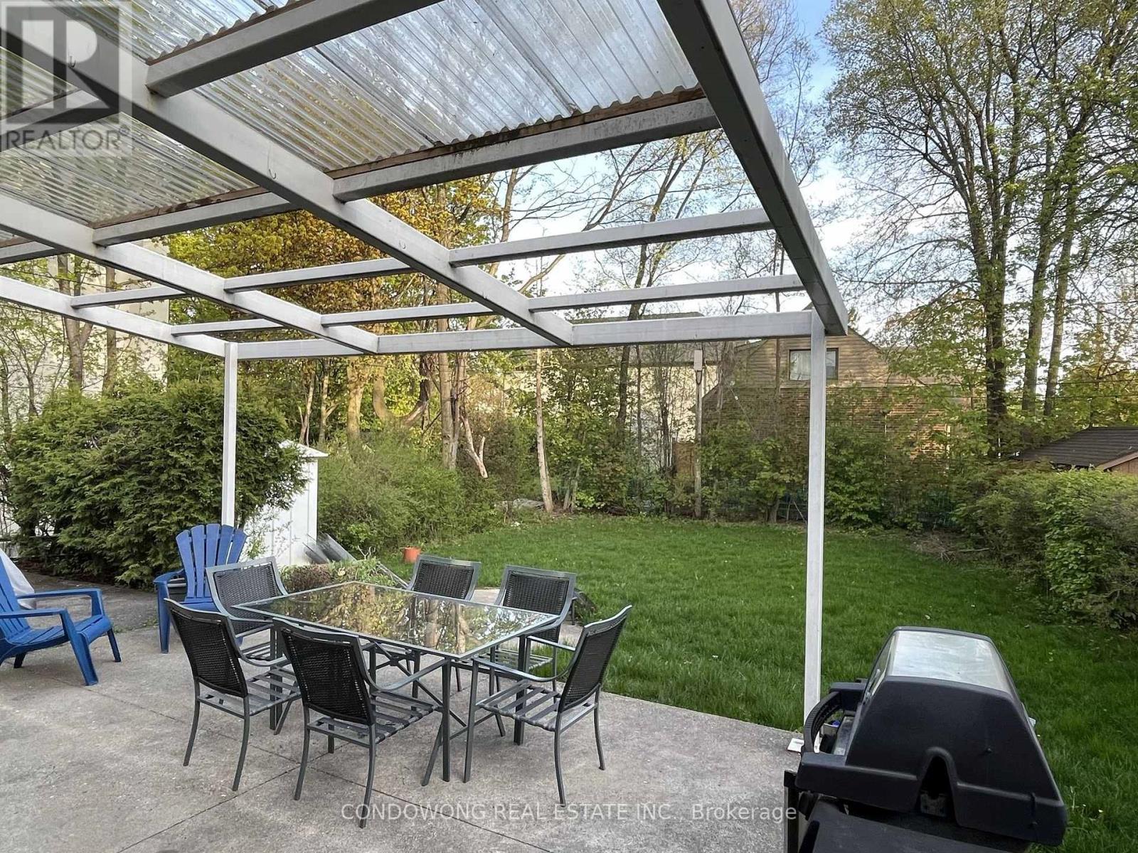 9 Craigmore Crescent, Toronto, Ontario  M2N 2Y2 - Photo 3 - C12889276