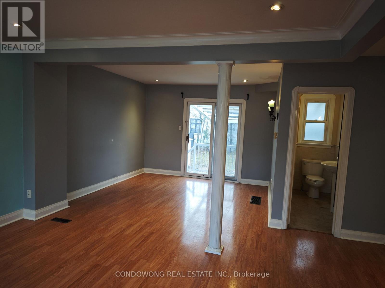 9 Craigmore Crescent, Toronto, Ontario  M2N 2Y2 - Photo 8 - C12889276