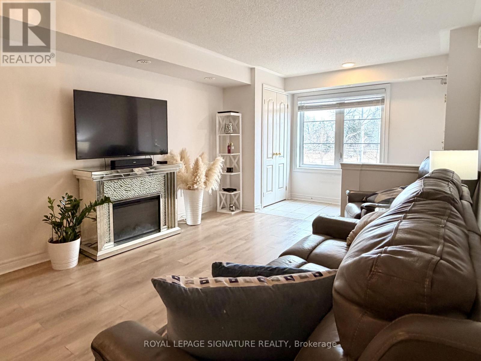 7 - 6063 KINGSTON ROAD, Toronto, Ontario