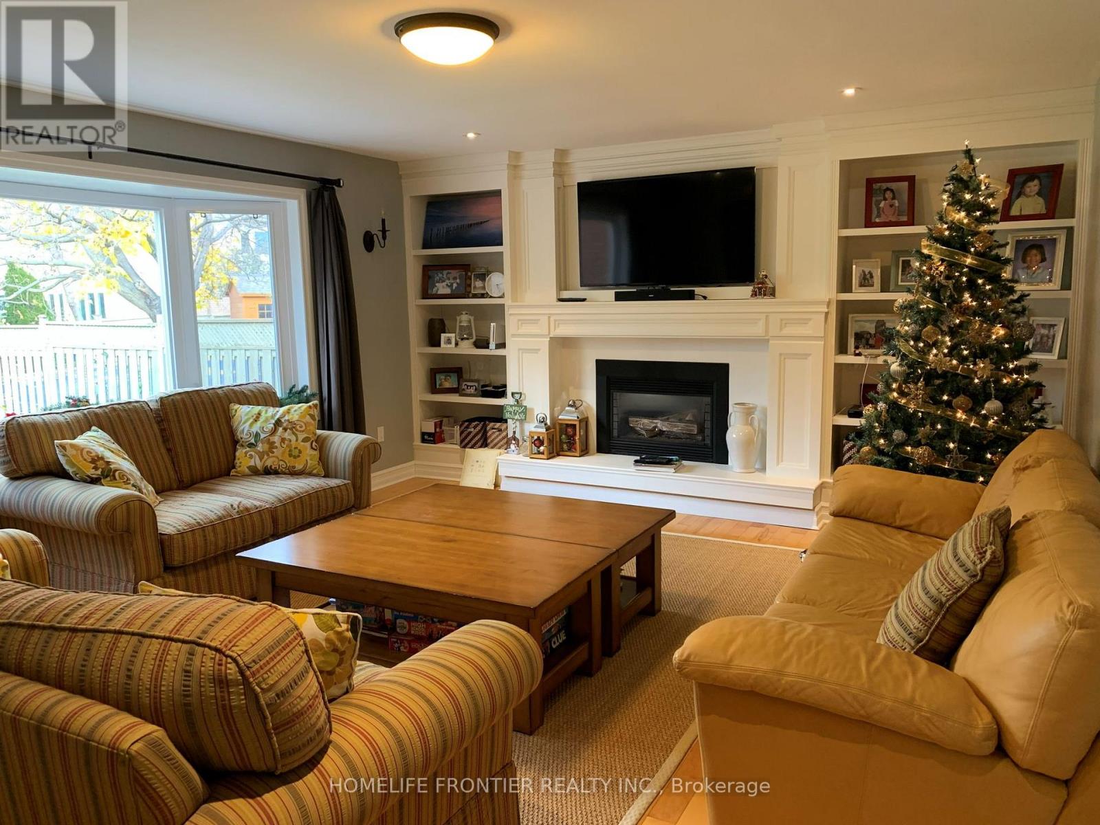 462 Weldrick Road E, Richmond Hill, Ontario  L4B 2T6 - Photo 12 - N12889230