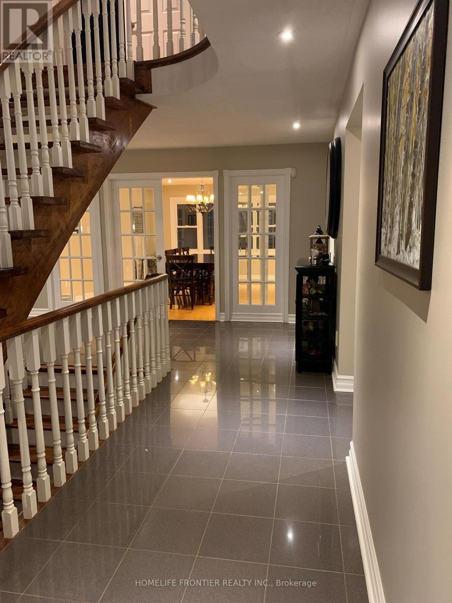 462 Weldrick Road E, Richmond Hill, Ontario  L4B 2T6 - Photo 14 - N12889230