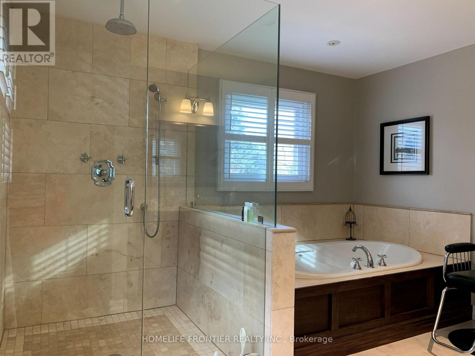 462 Weldrick Road E, Richmond Hill, Ontario  L4B 2T6 - Photo 9 - N12889230