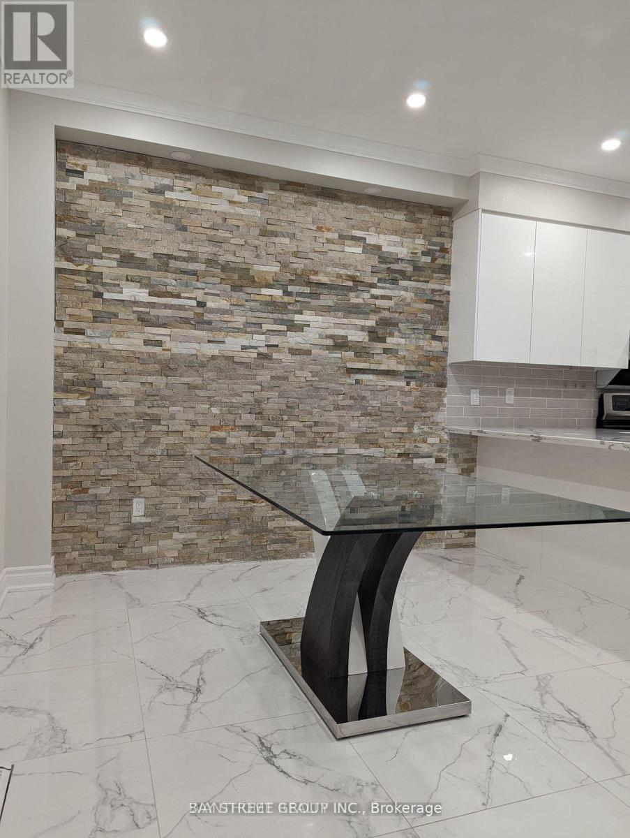 35 Everett Street, Markham, Ontario  L6E 0H6 - Photo 10 - N12889236