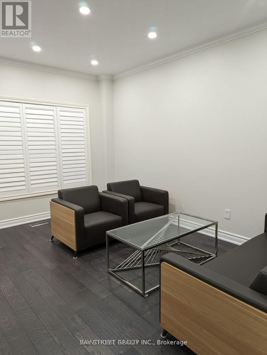 35 Everett Street, Markham, Ontario  L6E 0H6 - Photo 11 - N12889236