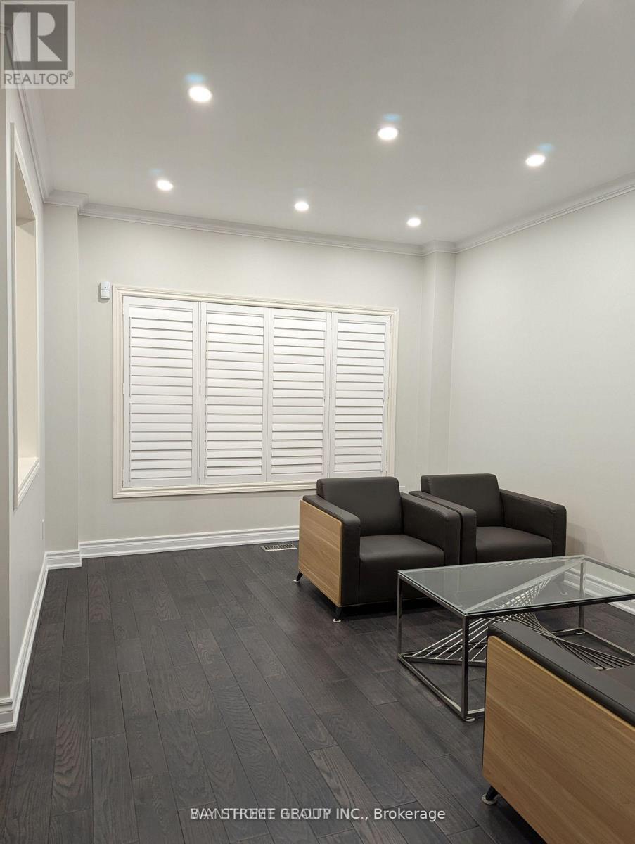 35 Everett Street, Markham, Ontario  L6E 0H6 - Photo 12 - N12889236