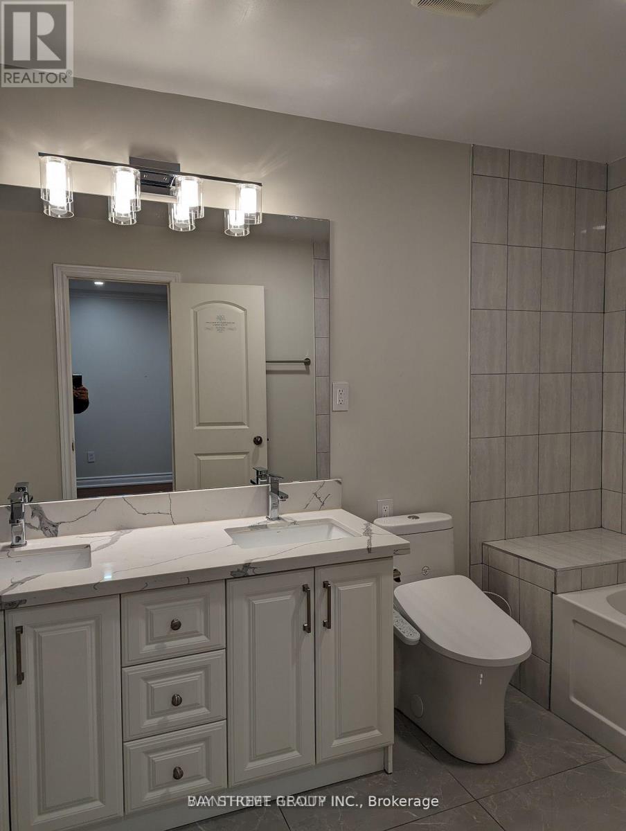 35 Everett Street, Markham, Ontario  L6E 0H6 - Photo 13 - N12889236