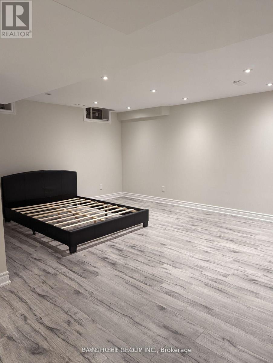 35 Everett Street, Markham, Ontario  L6E 0H6 - Photo 9 - N12889236