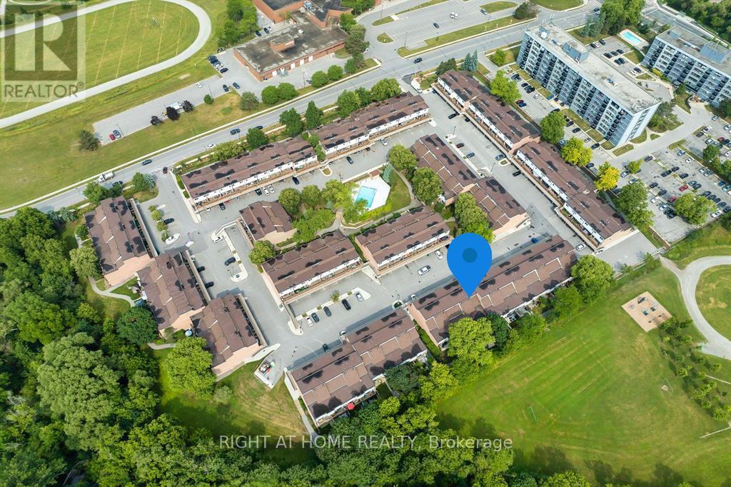 117 - 219 Milestone Crescent, Aurora, Ontario  L4G 3M2 - Photo 2 - N12889282