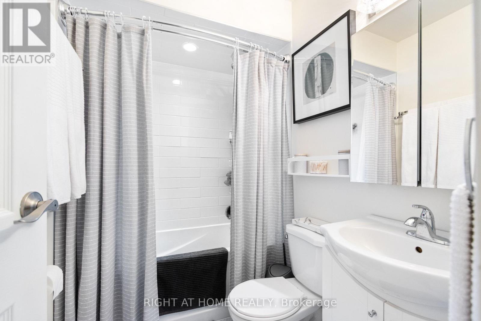 117 - 219 Milestone Crescent, Aurora, Ontario  L4G 3M2 - Photo 22 - N12889282