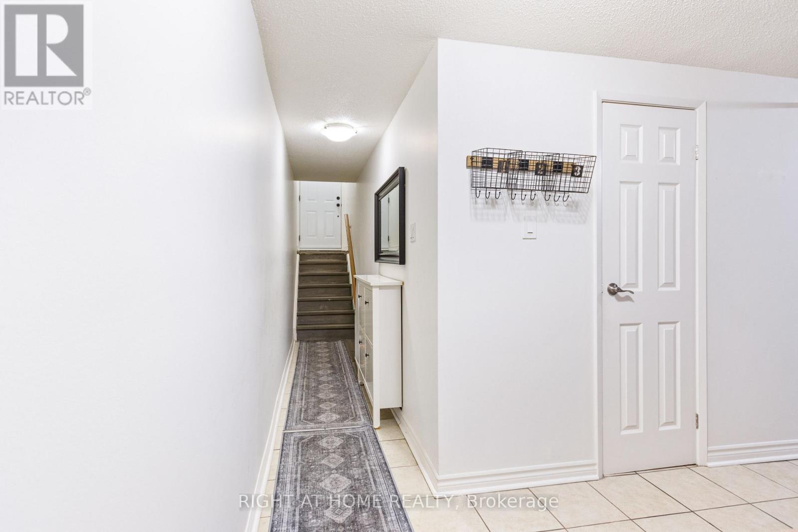 117 - 219 Milestone Crescent, Aurora, Ontario  L4G 3M2 - Photo 25 - N12889282