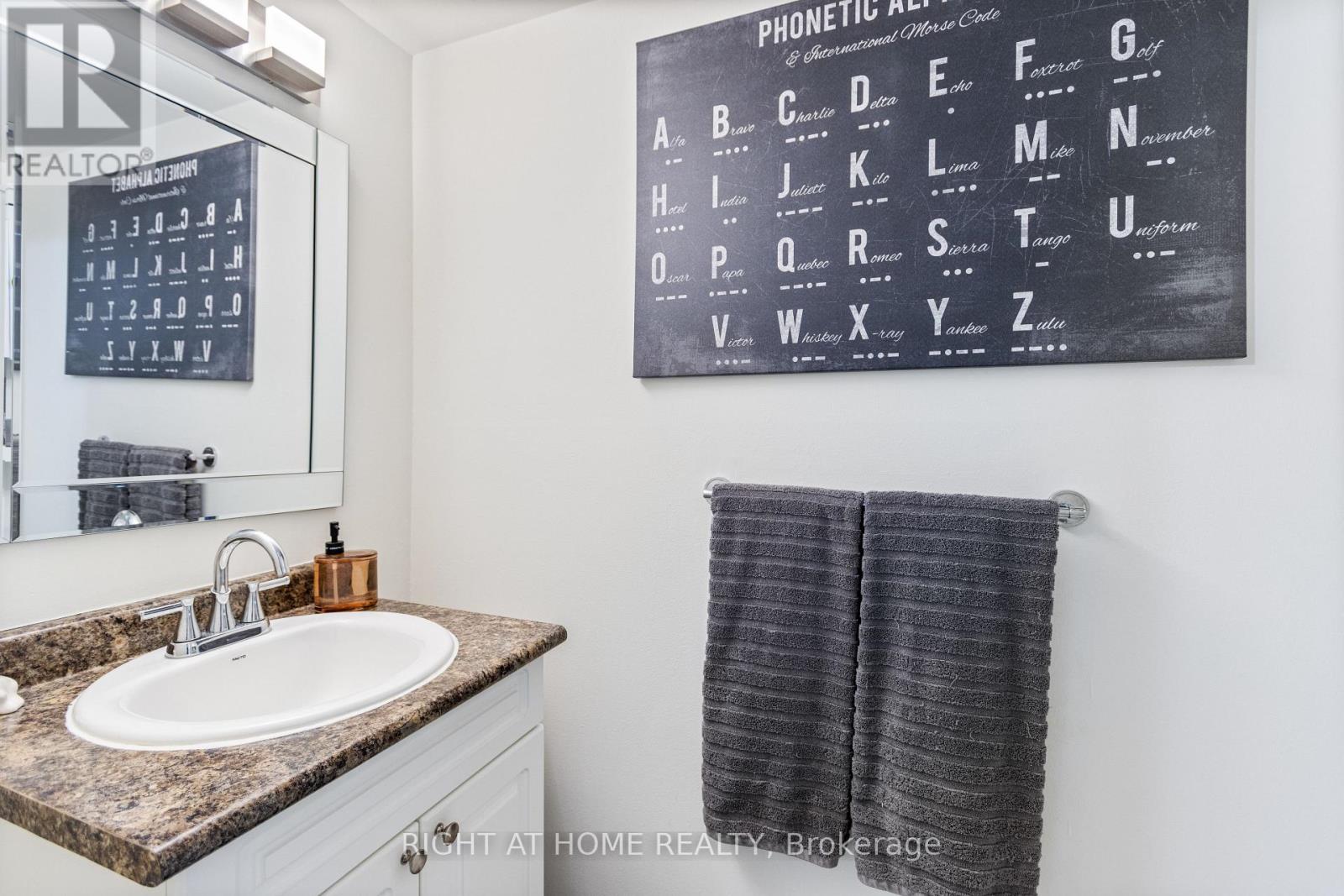 117 - 219 Milestone Crescent, Aurora, Ontario  L4G 3M2 - Photo 26 - N12889282