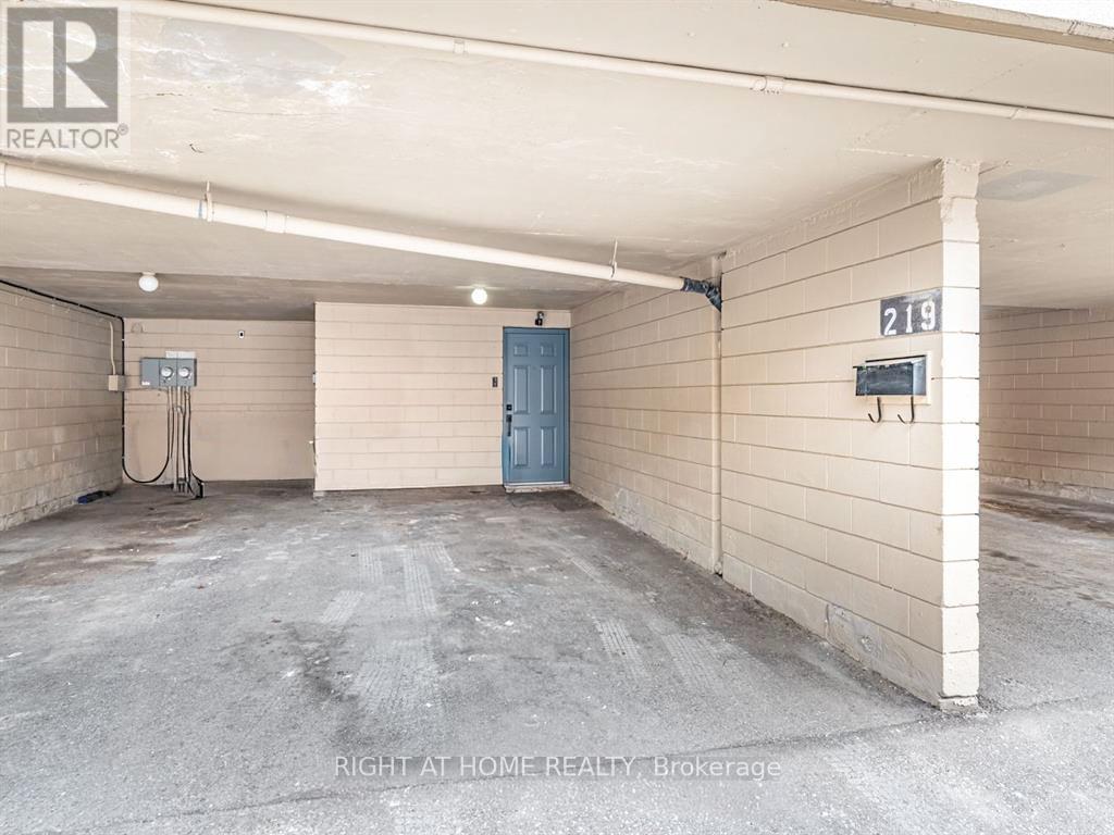 117 - 219 Milestone Crescent, Aurora, Ontario  L4G 3M2 - Photo 27 - N12889282