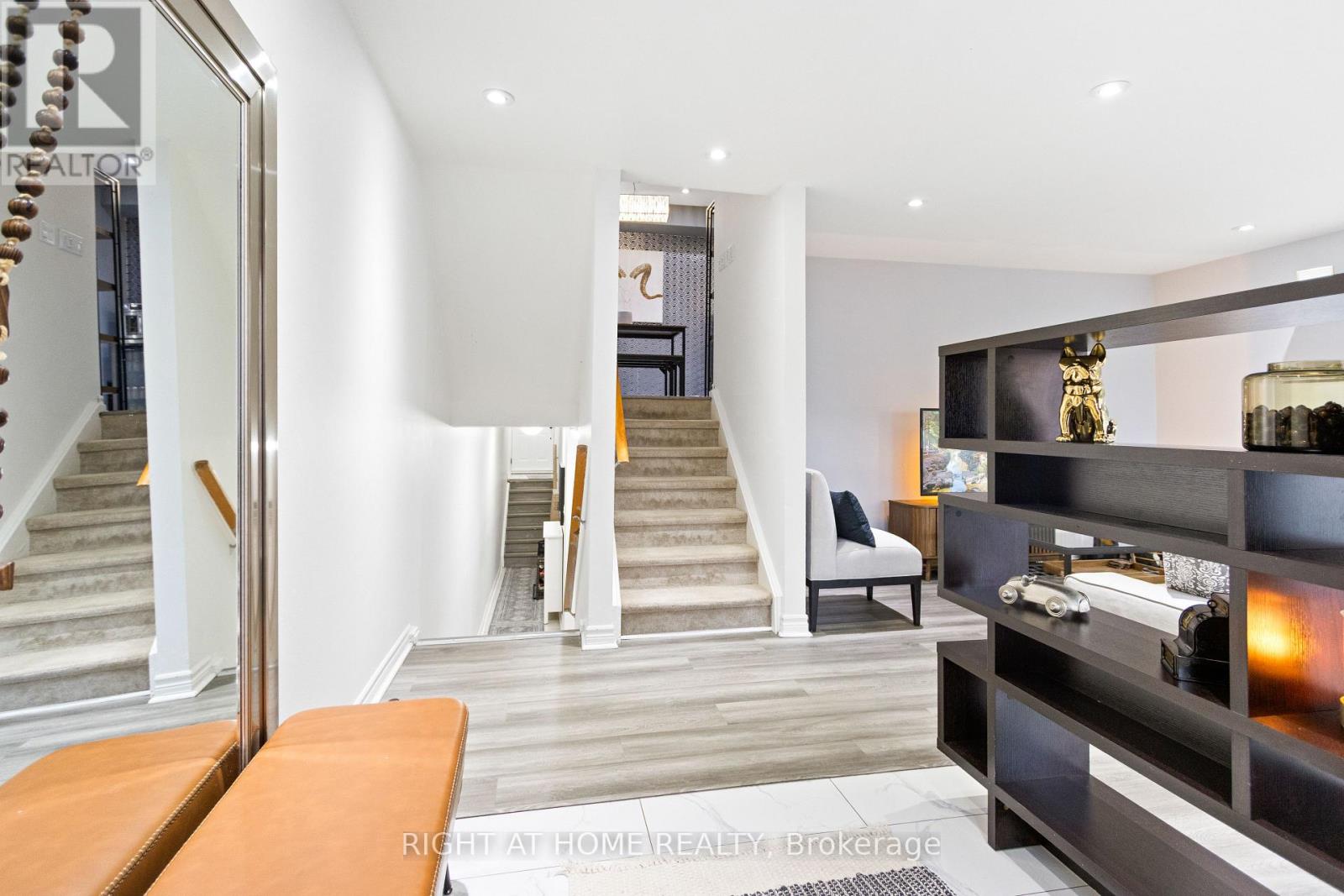 117 - 219 Milestone Crescent, Aurora, Ontario  L4G 3M2 - Photo 9 - N12889282