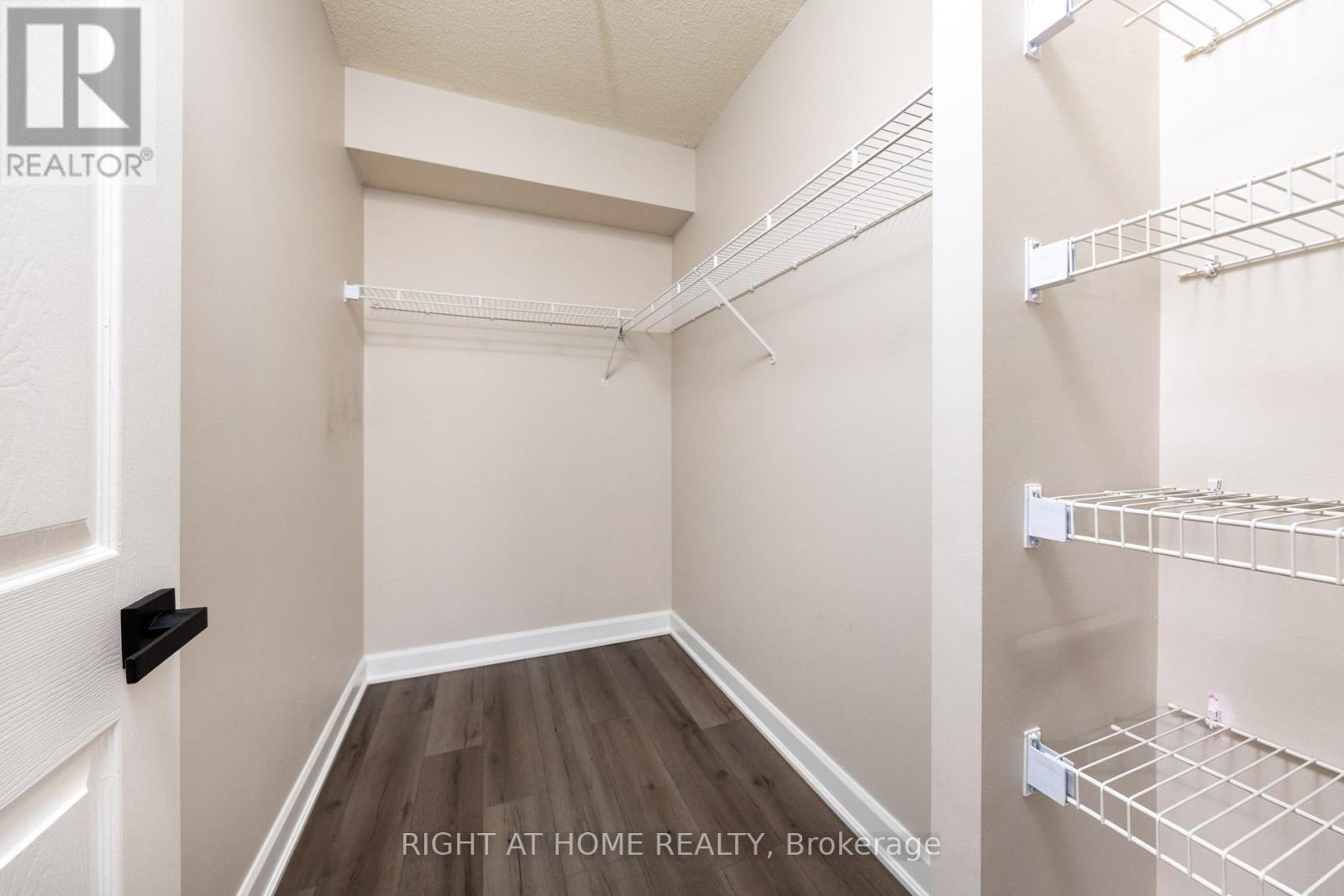 Ph104 - 335 Webb Drive, Mississauga, Ontario  L5B 4A1 - Photo 23 - W12889214