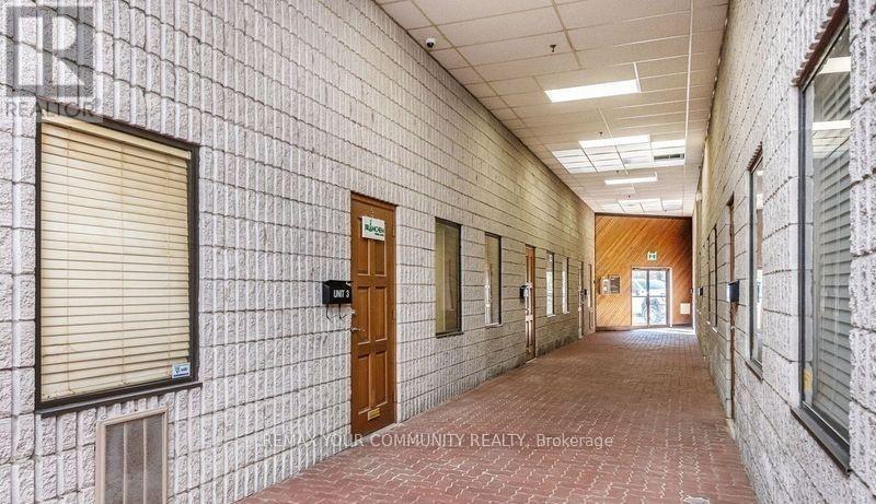 3 - 32 Goodmark Place, Toronto, Ontario  M9W 6J4 - Photo 2 - W12889224